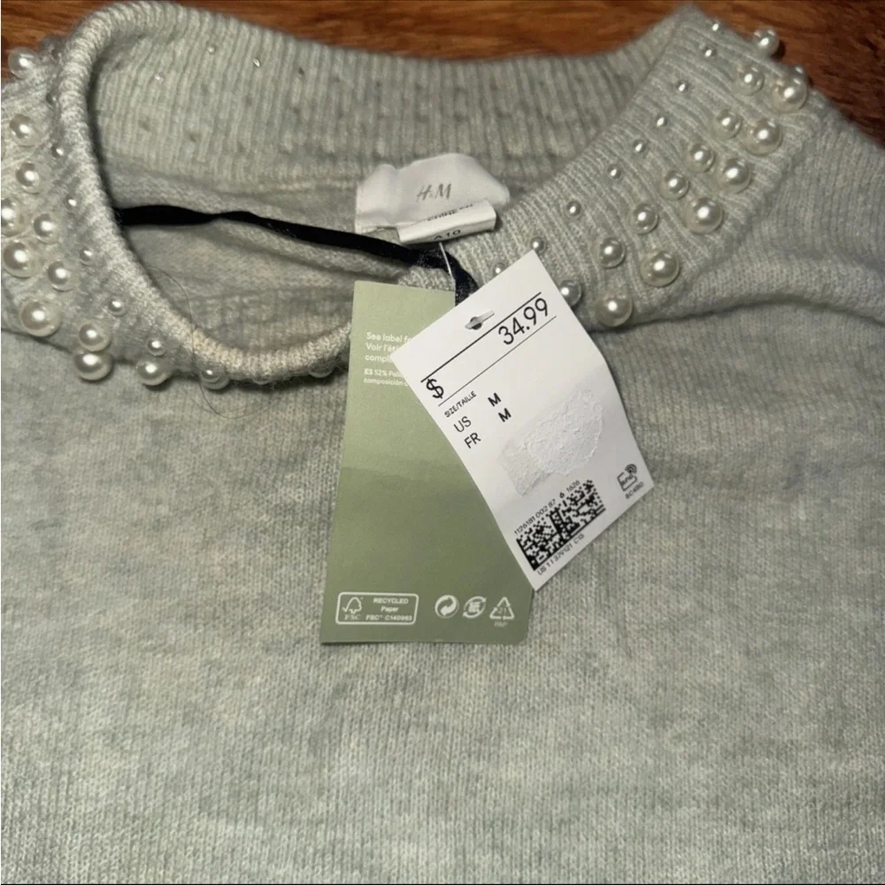 New H&M Crop Pearl Sweater Women's Size Medium